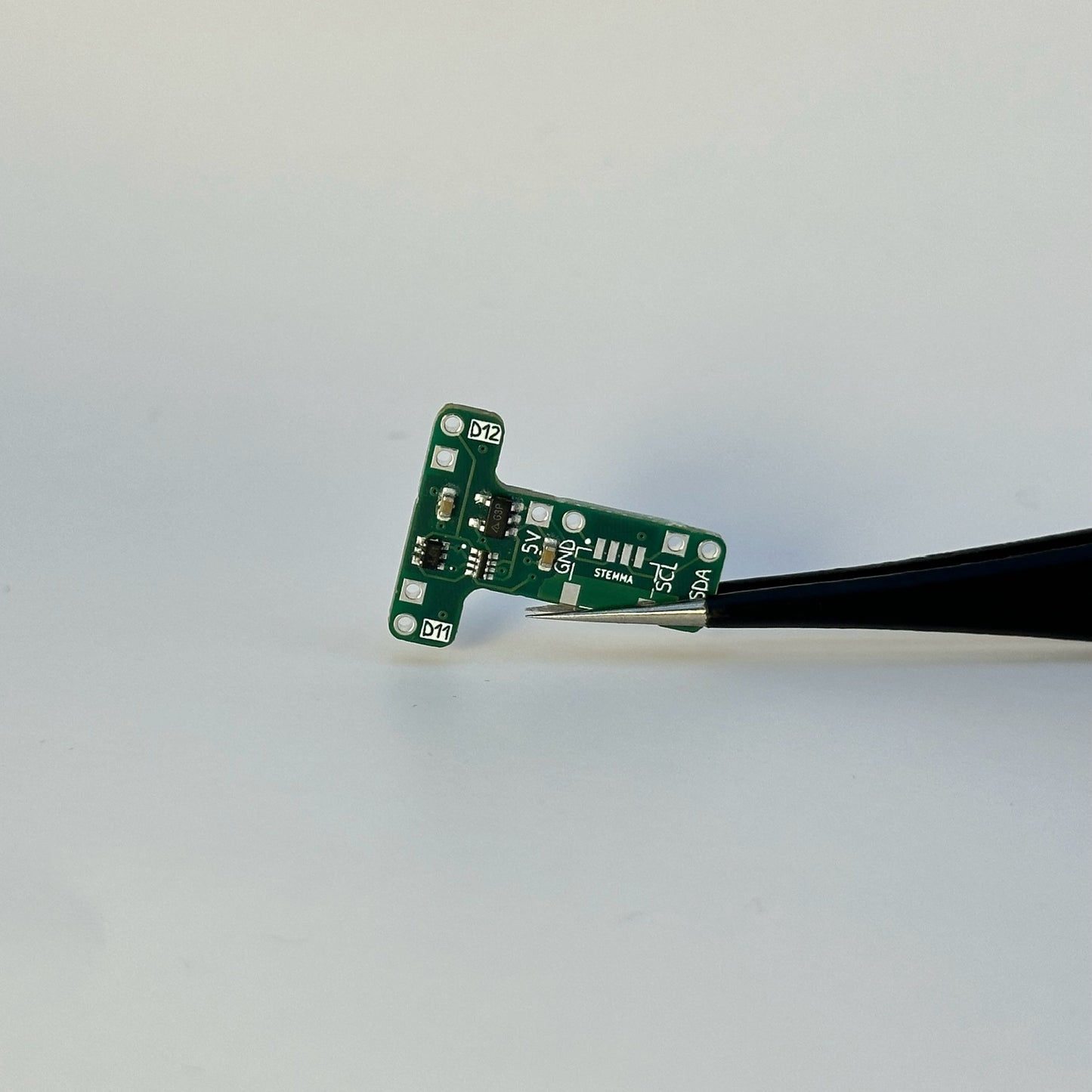 I2C Bus Rail Adapter - Breadstick Innovations