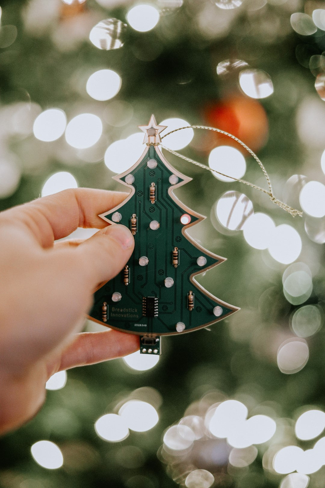 Christmas Tree DIY Kit - LED ornament with battery - Breadstick Innovations