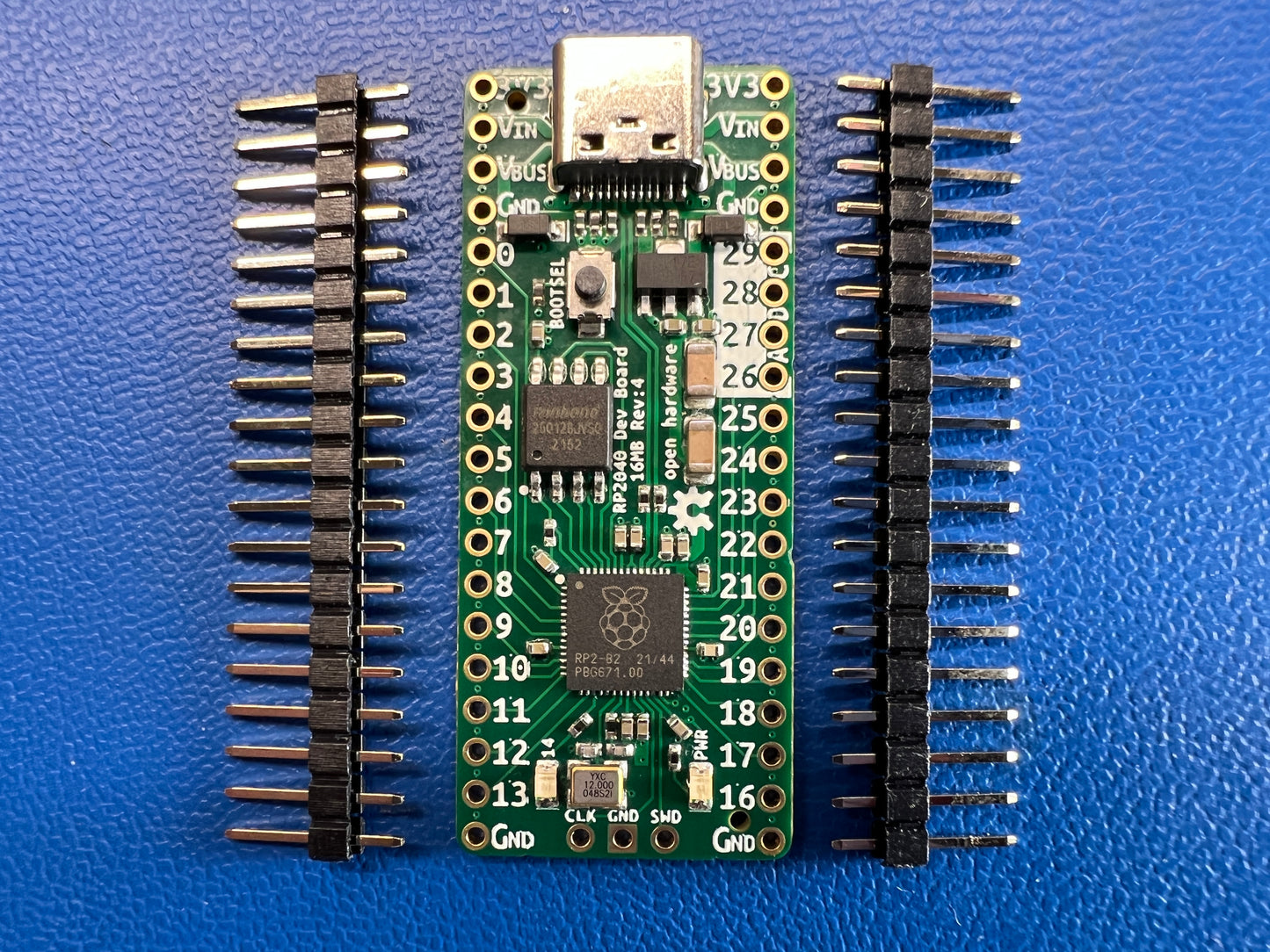 RP2040 Dev Board - Breadstick Innovations